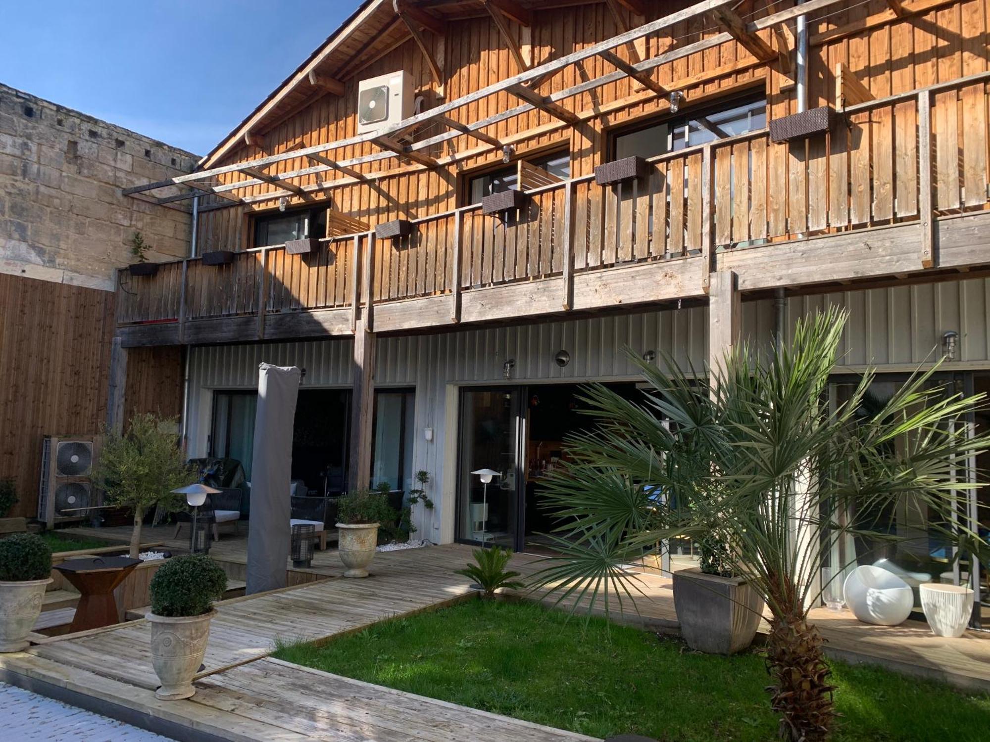 La Cabane D'Ambroise Bordeaux Exterior photo